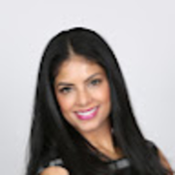 Profile Picture of Bansari Shah (@bansaribshah) on Poshmark