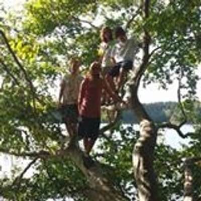 Profile Picture of Ivy Stone (@IvyStoneBand14) on Twitter