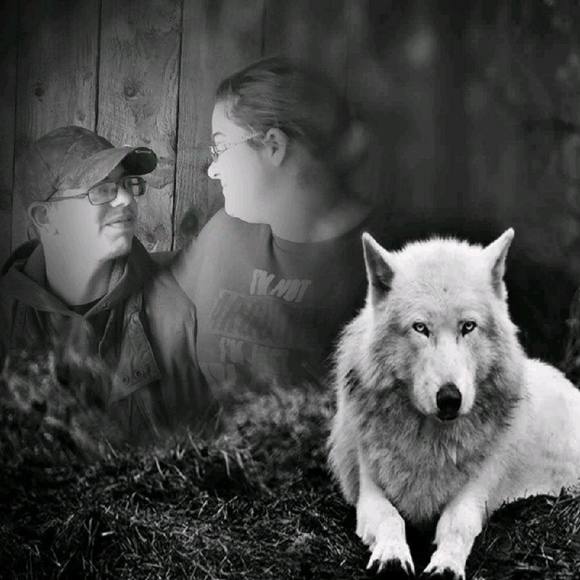 Profile Picture of Laurie Zachrich (@lauriezachrich) on Poshmark