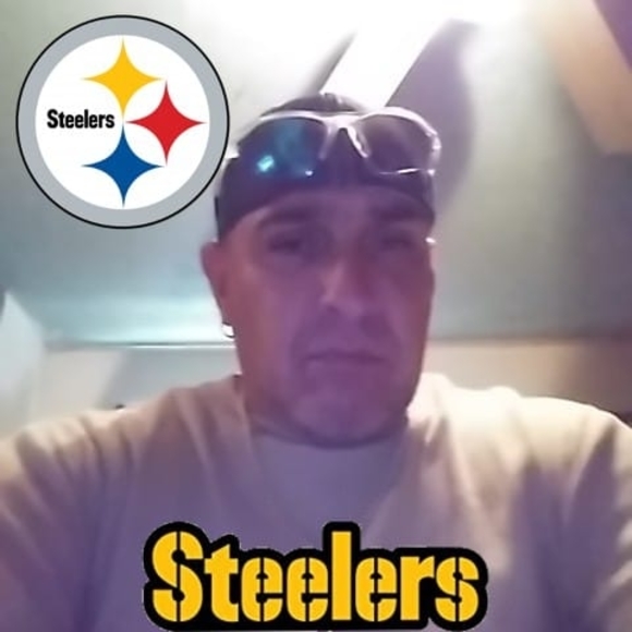 Profile Picture of Rene uresti Uresti (@r_uresti) on Poshmark