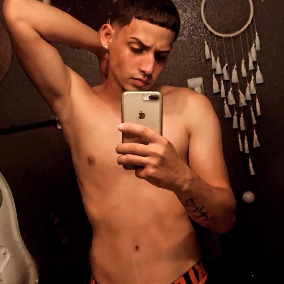 Profile Picture of Brian oneil Perez rodriguez (@oneilperez25) on Poshmark