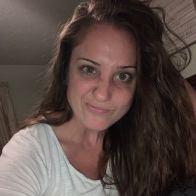 Profile Picture of Tara Block (@TaraBlock8) on Twitter