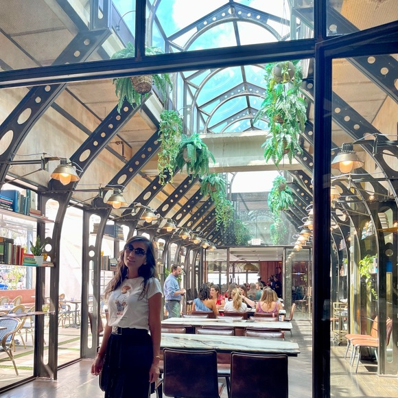 Profile Picture of Kelli Nguyen (@kellilam) on Poshmark