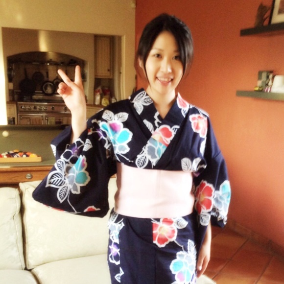 Profile Picture of Kaori Uemura (@kallyu) on Poshmark