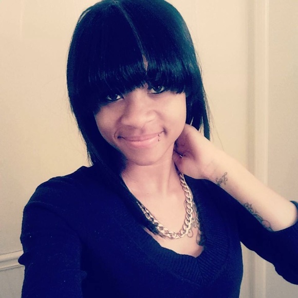 Profile Picture of Laporsha Rogers (@rogerslaporsha) on Poshmark