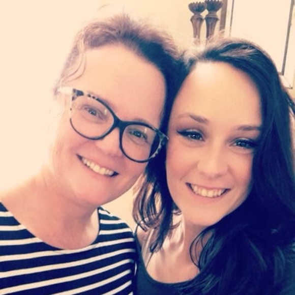 Profile Picture of Dawn Barber (@dawnbarber1990) on Poshmark