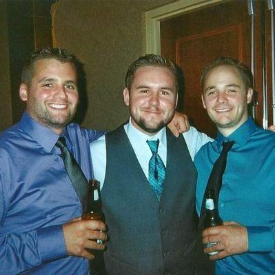 Profile Picture of Dustin (@dustinlarson72) on Twitter