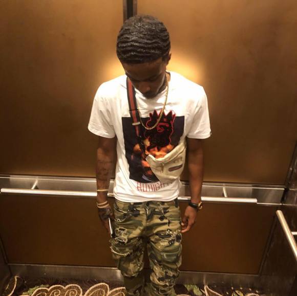 Profile Picture of Shawndai Hudgins (@shawndaihudgins) on Poshmark