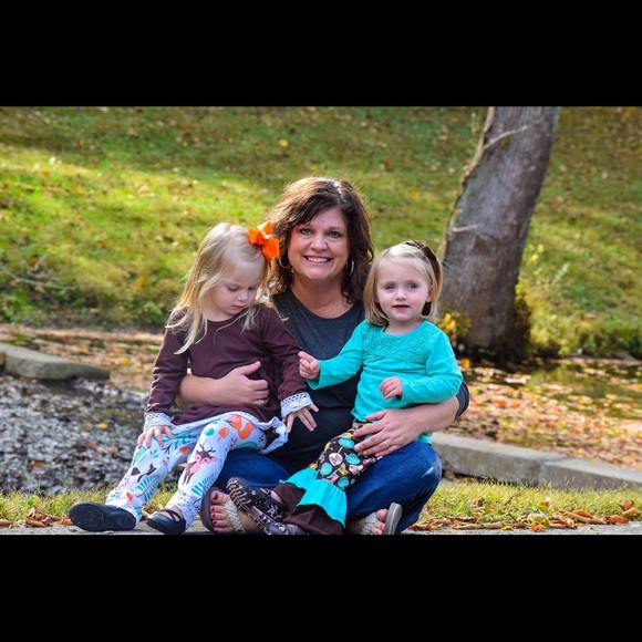 Profile Picture of Tammy Wilkerson (@tammyewilkerson) on Poshmark