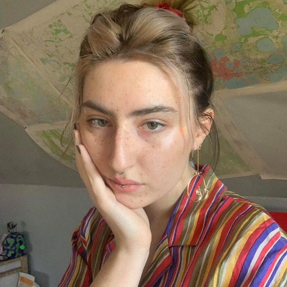 Profile Picture of Kate Rossello (@katerossello) on Poshmark