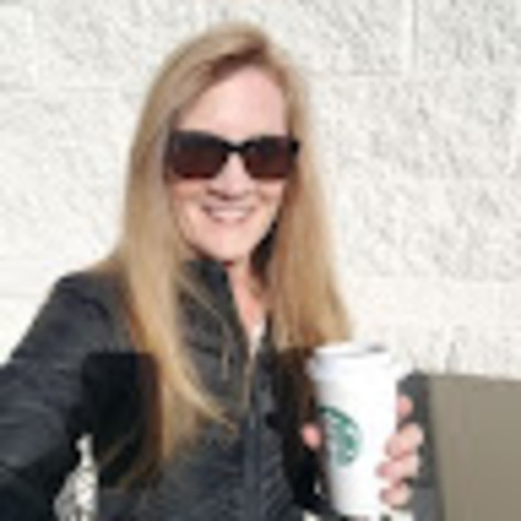 Profile Picture of Connie Sasseen-mcginnis (@conniesassee662) on Poshmark
