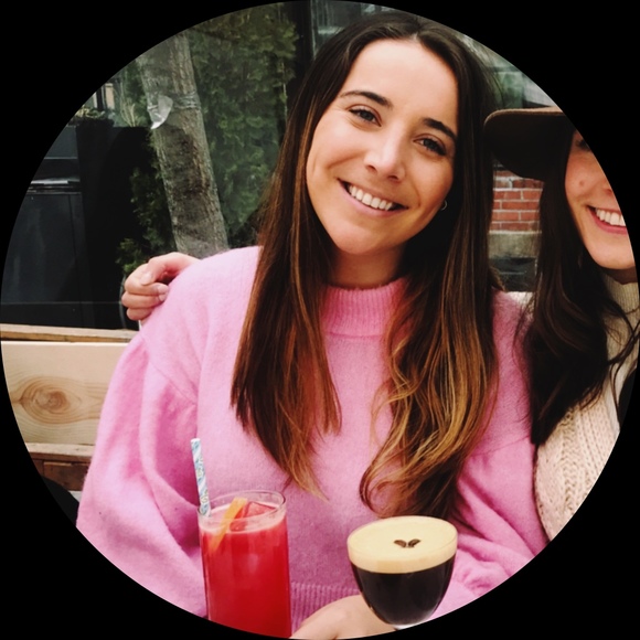 Profile Picture of Danielle Popper (@danielle22955) on Poshmark