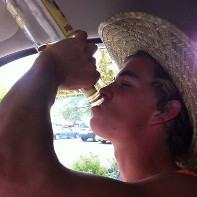 Profile Picture of Jesse Paulson (@PollyGPaulson) on Twitter