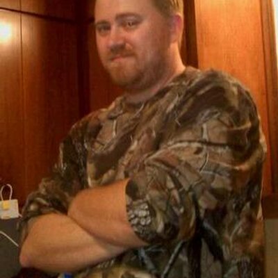 Profile Picture of Chuck Barlow (@chuckbarlow76) on Twitter