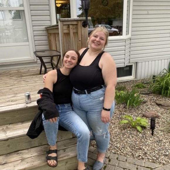 Profile Picture of Kimberly Kerbs (@kimberlykerbs) on Poshmark