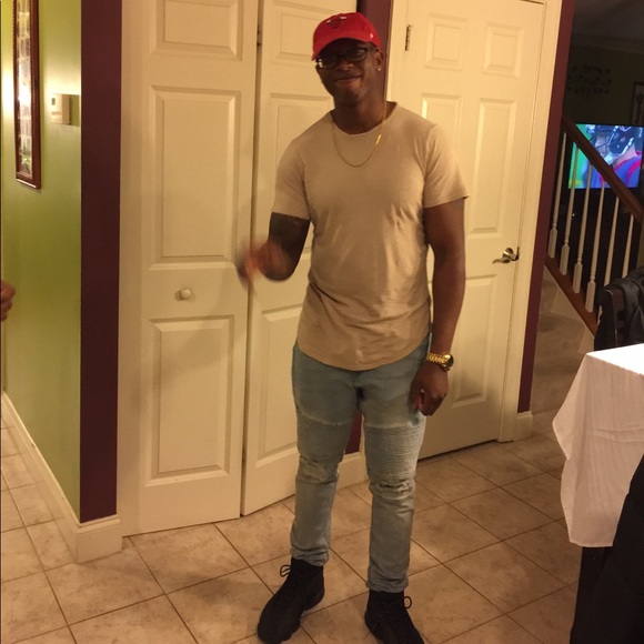 Profile Picture of David Kirkland (@th_realdondada) on Poshmark