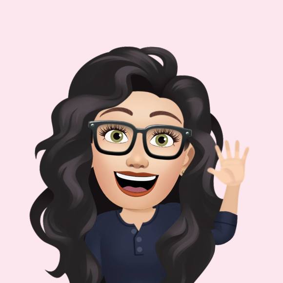 Profile Picture of Anna Midolo (@annamidolo) on Poshmark