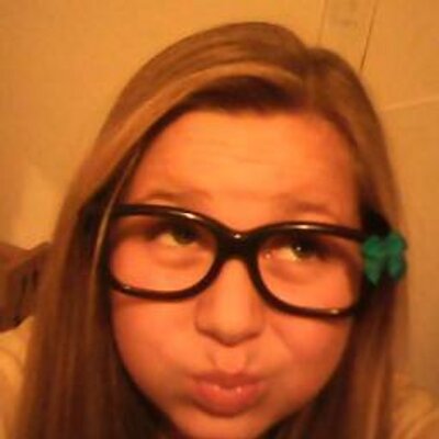 Amber Steagall - Twitter Profile Picture of Amber Steagall (@RawrILoveFood) on Twitter