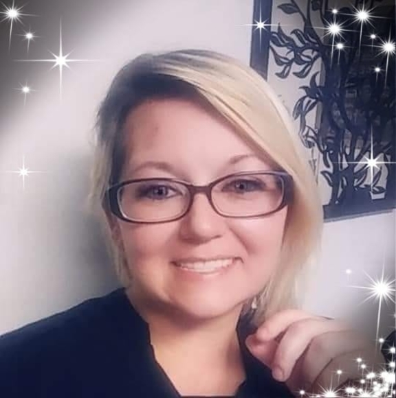 Profile Picture of Tabitha Blake (@tabby0724) on Poshmark