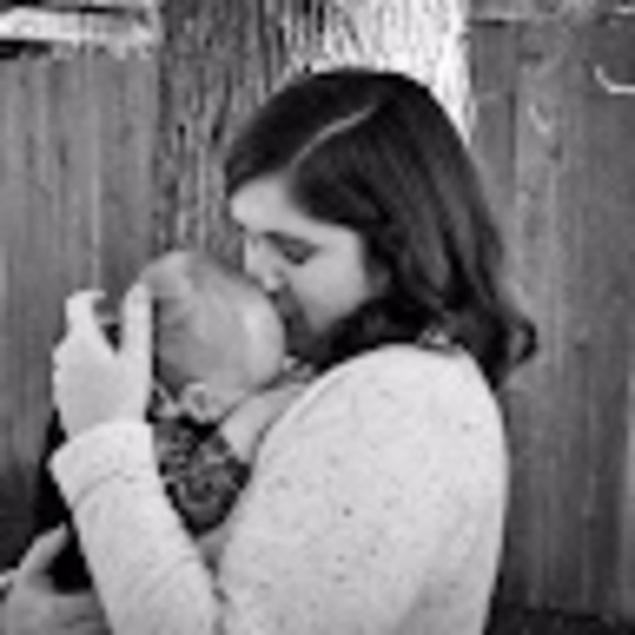 Profile Picture of Maggie Kaspar (@maggiekaspar) on Poshmark