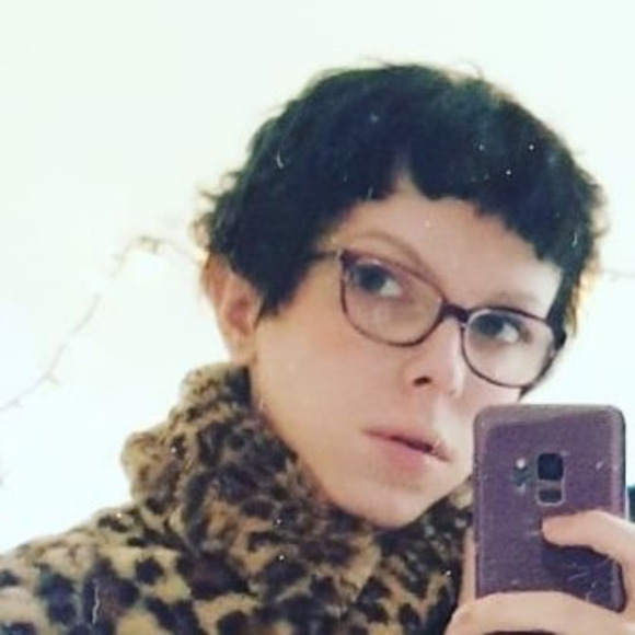 Profile Picture of William Thompson (@william_thompso) on Poshmark