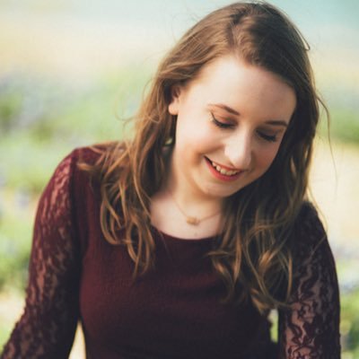 Profile Picture of Emily Hoffer (@emilyhoffer99) on Twitter