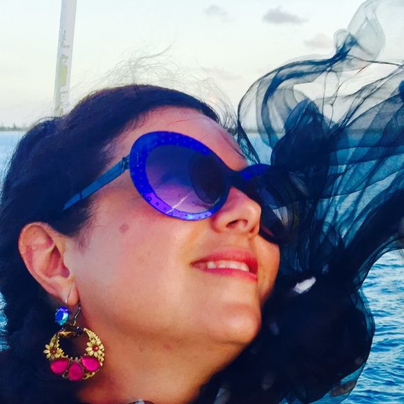Profile Picture of Christine Harvey (@christinehar288) on Poshmark