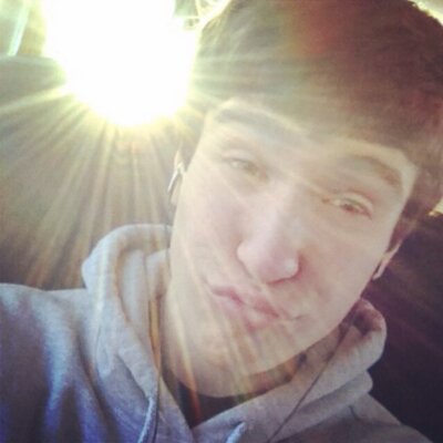 Profile Picture of John Bentkowski (@JohnnyBea97) on Twitter