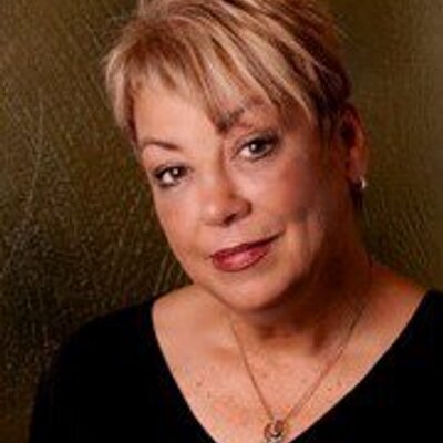Profile Picture of Suzanne Wilkins (@planettootie) on Twitter