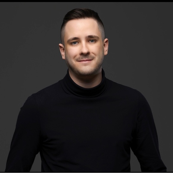 Profile Picture of Joel Hagan (@jaganyyc) on Poshmark