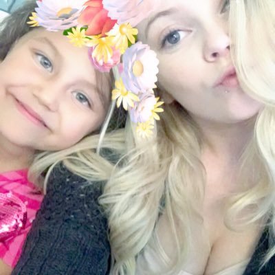 Profile Picture of Amanda Mae (@AmandaCard06) on Twitter