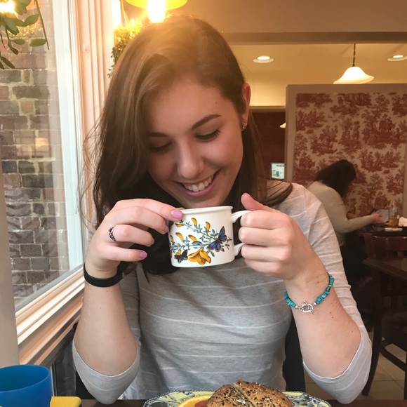 Profile Picture of Alex Petruzzo (@alex_petruzzo) on Poshmark