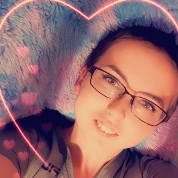 Profile Picture of Telishia Kozelka (@telishia2019) on Poshmark