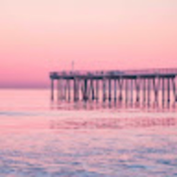 Profile Picture of Chloe Warren (@chloewarren357) on Poshmark