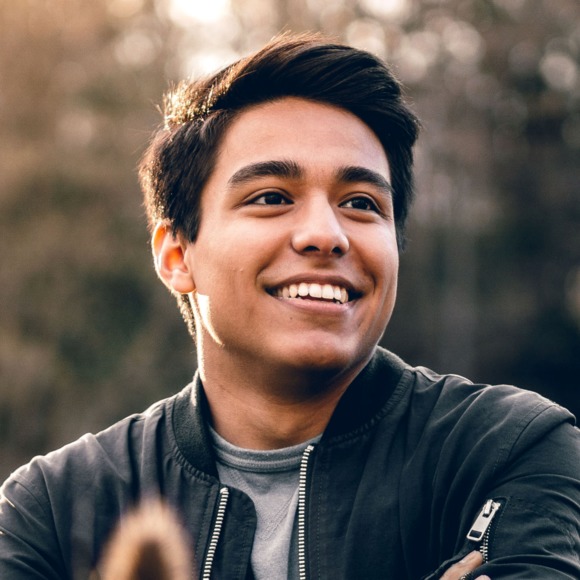 Profile Picture of Corey Smith (@coreysmth) on Poshmark