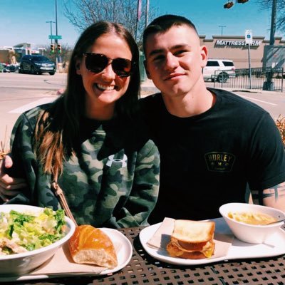 Profile Picture of Sarah Swarts (@sswarts98) on Twitter