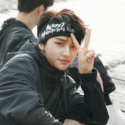 Profile Picture of M O O N C H I L D 🌙 (@ArethaBlaise_) on Twitter