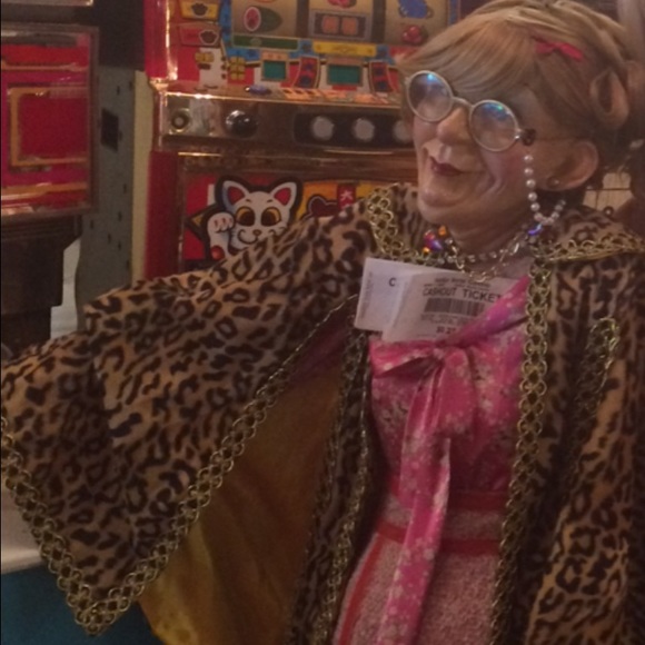 Profile Picture of Ad Chapman (@adchap1) on Poshmark