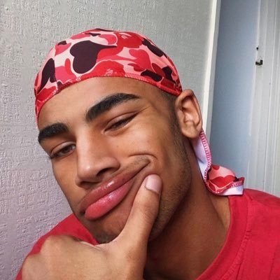 Profile Picture of Saber Scott (@saberscott2) on Twitter