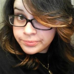 Profile Picture of Kim Hunter (@kim_smiles) on Myspace