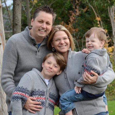 Profile Picture of Mark Pomfret (@finleysp_mark) on Twitter