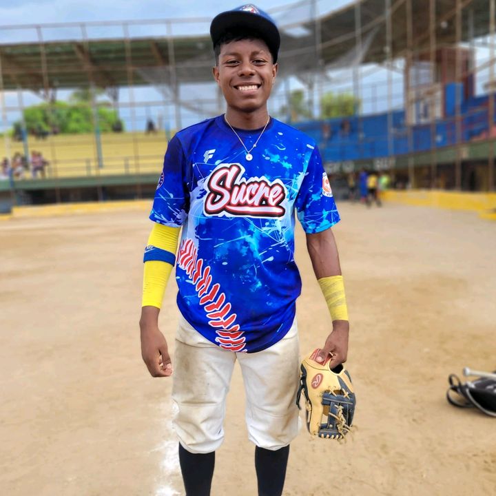 Profile Picture of Robert Calbo (@robertcalbo.2102) on Tiktok