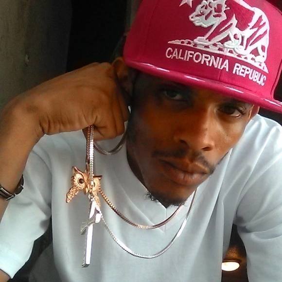 Profile Picture of Chugs Harrall (@shoegod99) on Poshmark