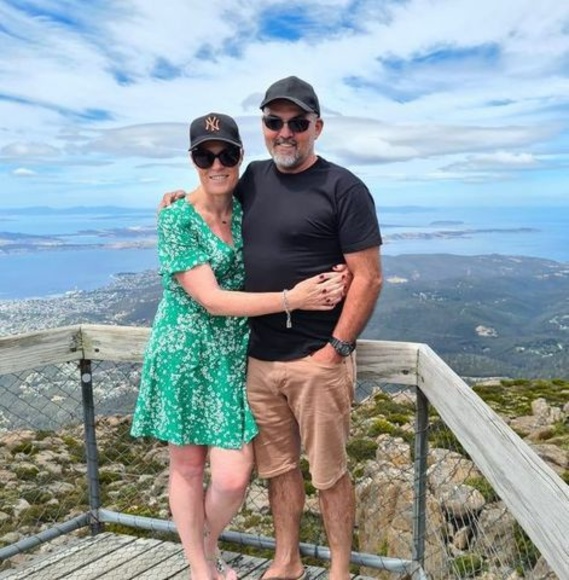 Profile Picture of Vicki Hyland (@jessjack2) on Poshmark