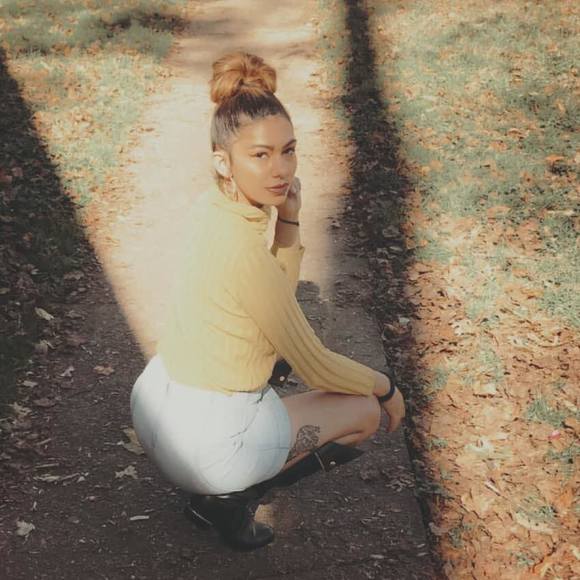 Profile Picture of Torii Rosado (@vrosado2198) on Poshmark