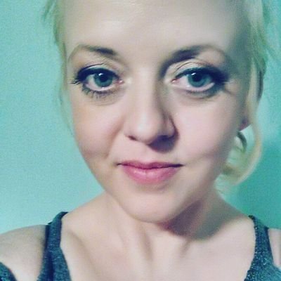 Profile Picture of Amanda Vote (@amanda_vote) on Twitter