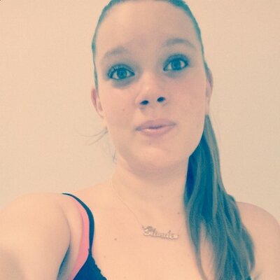 Profile Picture of Vittoria Mclaughlin (@vicky_593) on Twitter