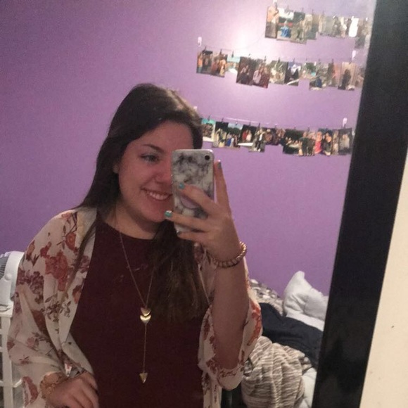 Profile Picture of Erika Elston (@erikaelston_) on Poshmark