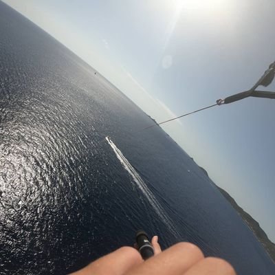 Profile Picture of Christophe Let (@ChrisVis0405) on Twitter