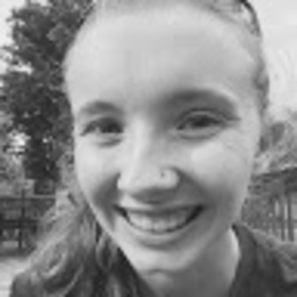 Profile Picture of Kaytlen Bekkering (@sillysaxophone) on Poshmark